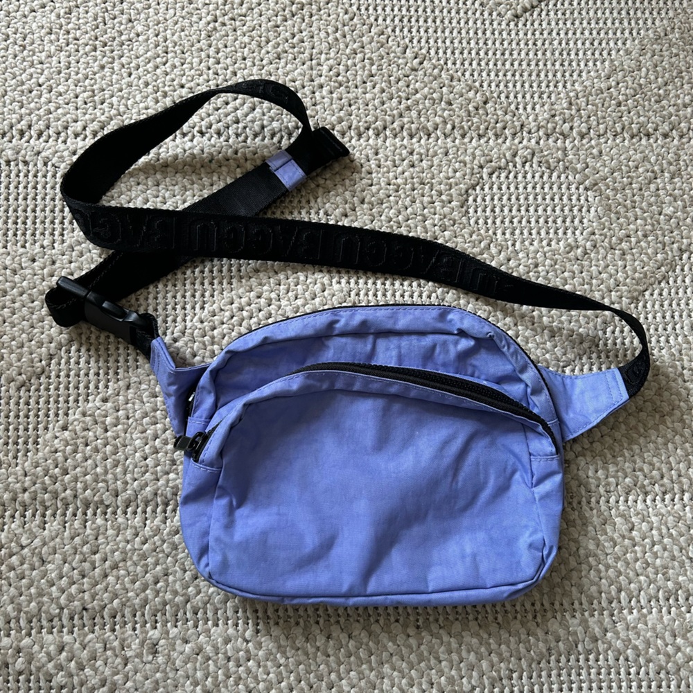 BAGGU Fannypack in Bluebell